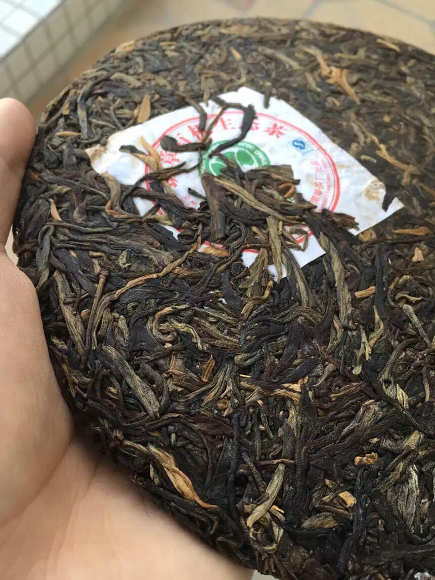 2006年 丙戌年大白菜生普洱茶 班章有机生态茶，勐