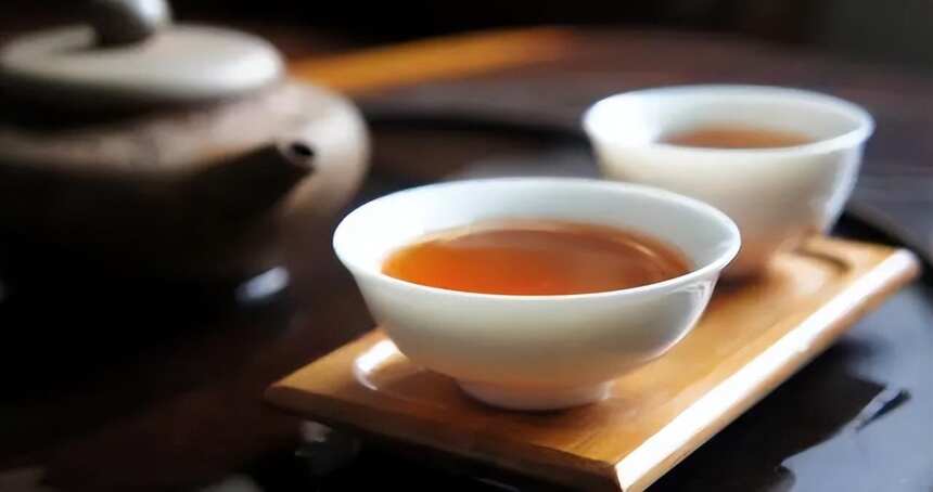 品一壶好茶，修一颗平常心